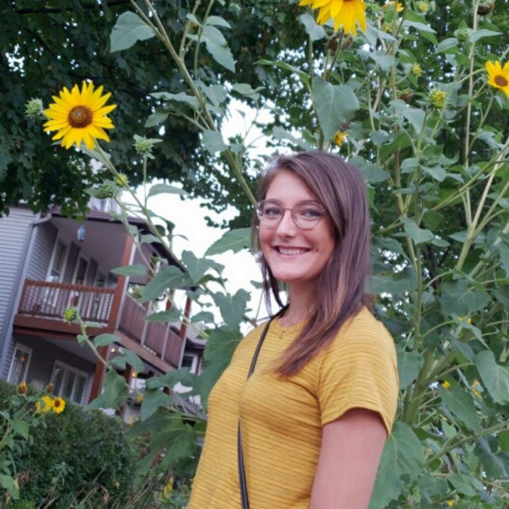 Meet your Posher, Andrea